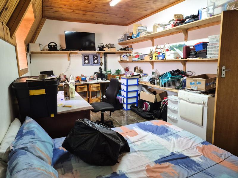 5 Bedroom Property for Sale in Franskraal Western Cape